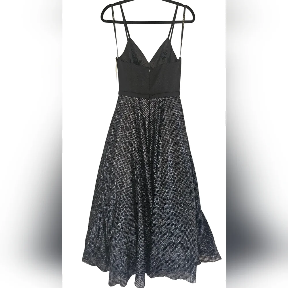 Madison‎ James Elegant Black Evening/Prom, Gown Size 6